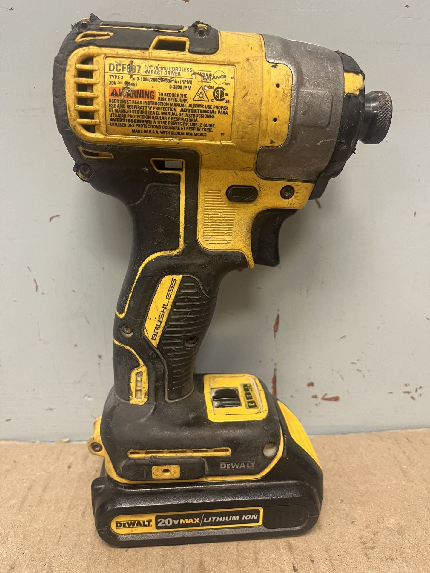 Dewalt 20V Max 1/4” Impact Driver DCF887 With Battery