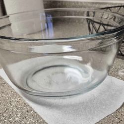 4 Quart Glass Mixing Bowl