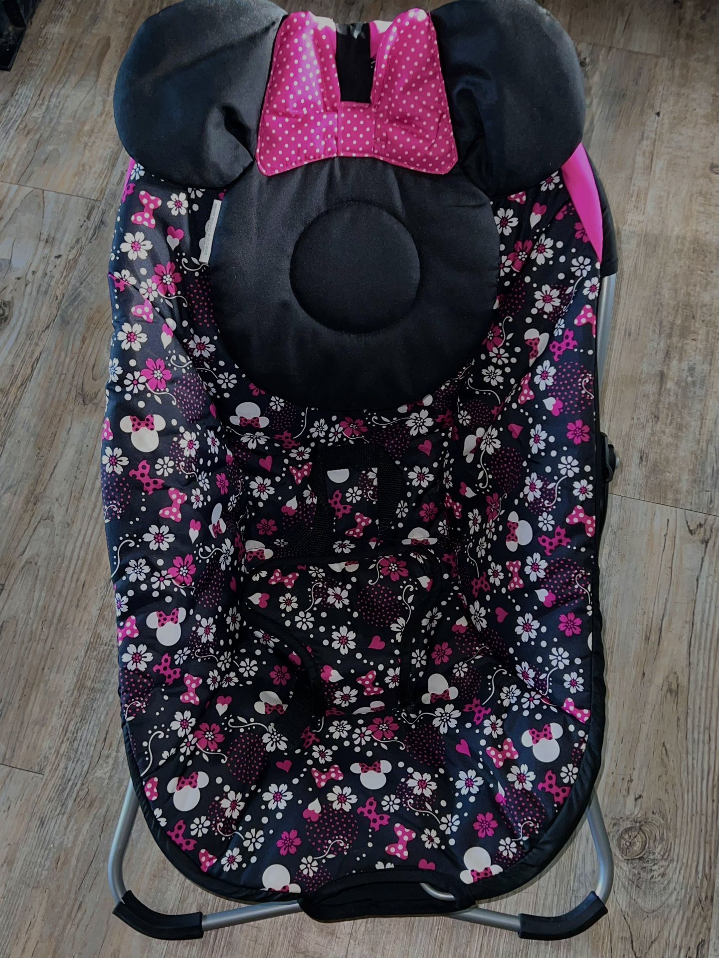 Minnie Mouse Bounce Chair 