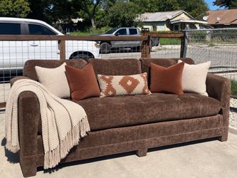 Sofa 🚚 Free Delivery available