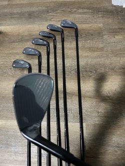 🏌🏽 TaylorMade P·790 Black Irons – 5-PW – $750 OBO