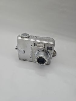 Kodak EasyShare C330 Digital Camera 4.0 Mega Pixels
