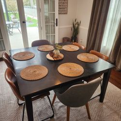 Extendable Dining Table