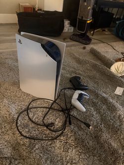 PS5 Disk Edition w/ 2 Controllers