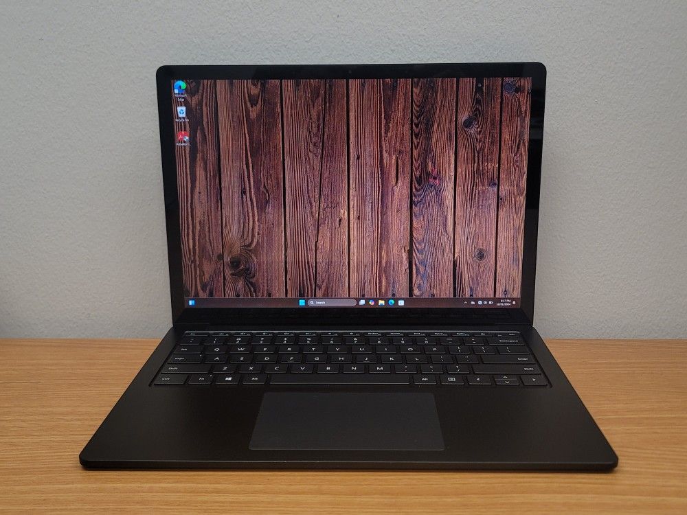 Microsoft surface Laptop i7 touchscreen Windows11 500SSD 16GB RAM