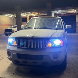 2003 Lincoln Navigator