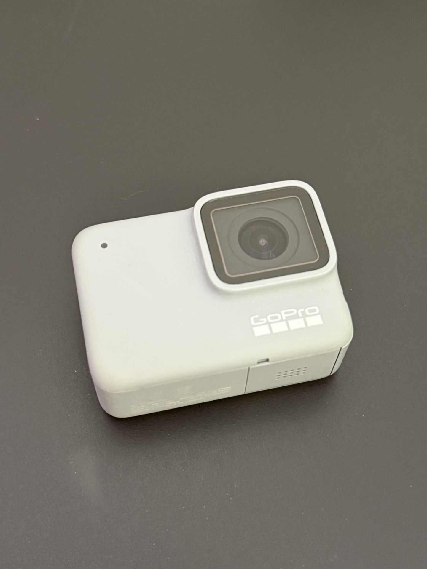 GoPro Hero 7 - Action Sports Camera