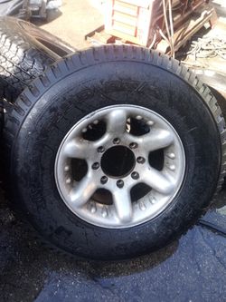 P265/75R16. Goodyear wrangler