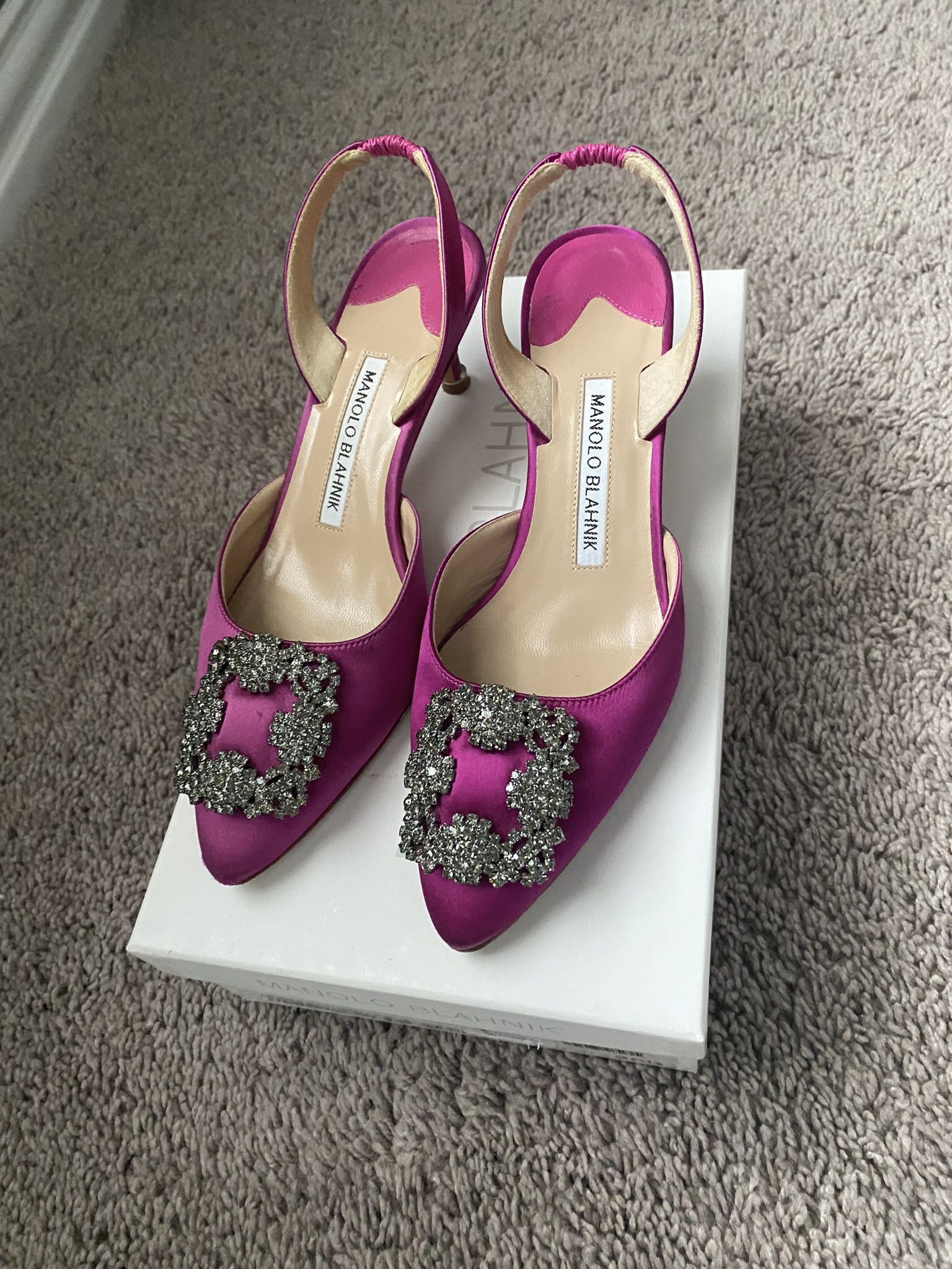 Manolo Blahnik Kitten Heel Pump