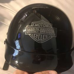 Man’s Harley Davidson Black Helmet