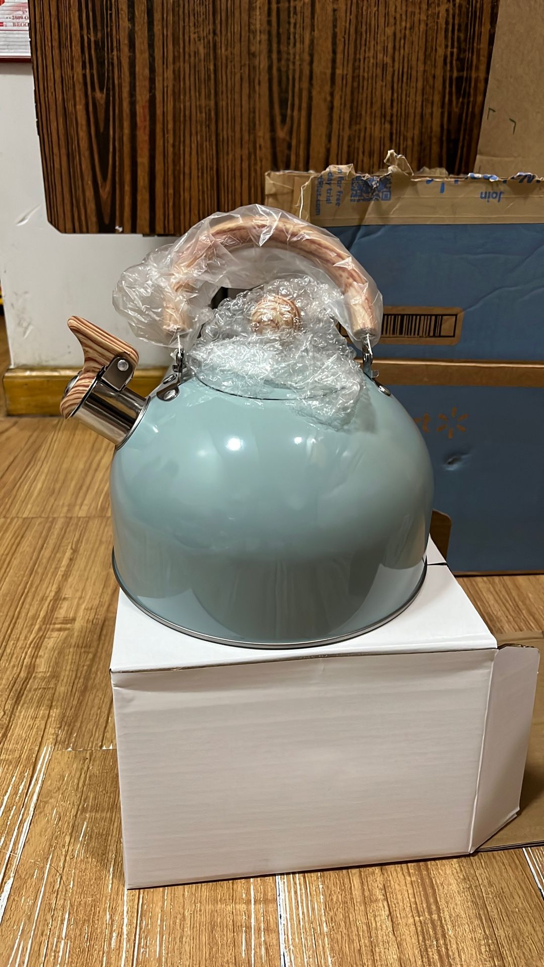 Brand new kettle