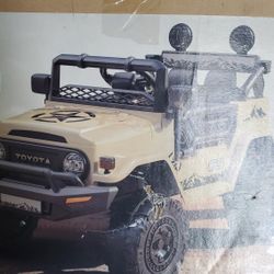 Yellow Fj Cruser Toy 12v (3)
