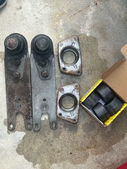 Porsche 930 Spring plates w new bushings