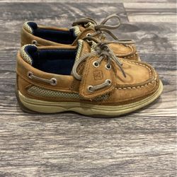 9c Tan Sperry Boat Shoes