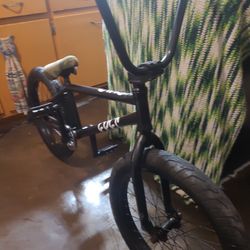 20inch Cult Bike Ready To Go No Brakes No Trades 