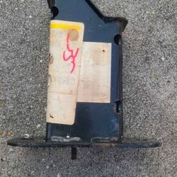 Mitsubishi part MR466612 Read description