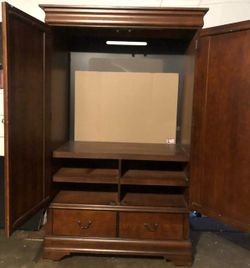 TV Armoire