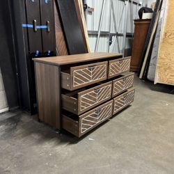 Kids Dresser $140