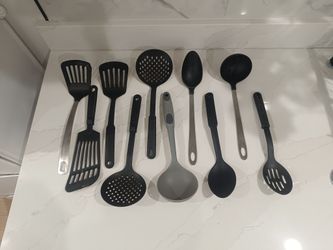 10-Piece Kitchen Utensil Set - Spatulas, Ladles, and Spoons