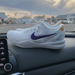 Kobe 8 Size 10.5 White With Box