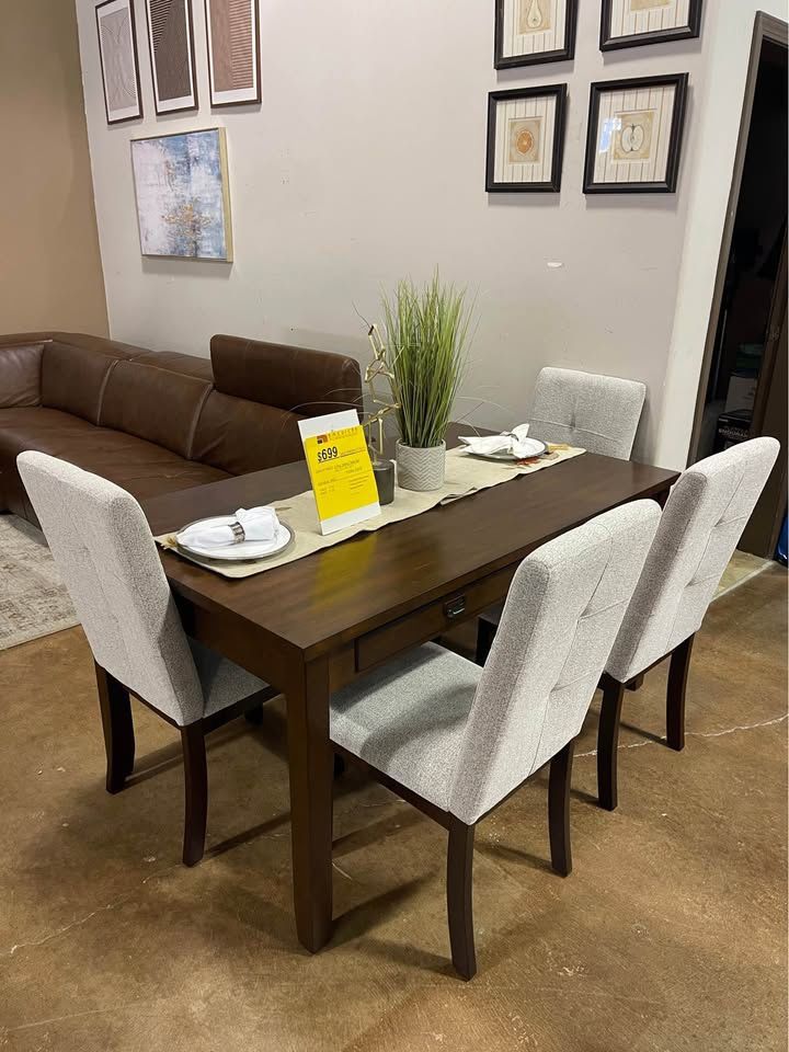 5 Piece Dining Table Set With 4 Chairs