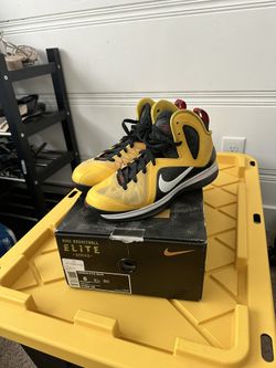 Nike LeBron 9 Taxi Elites