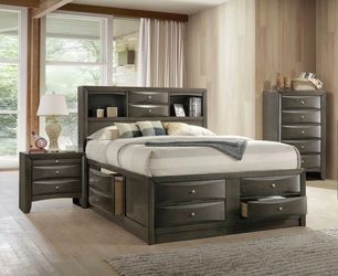 Emily KING with storage