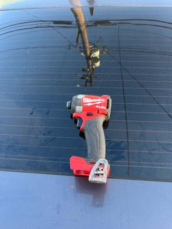 Milwaukee M18 fuel impact 4ta generación tool only no batería $70 firme precio