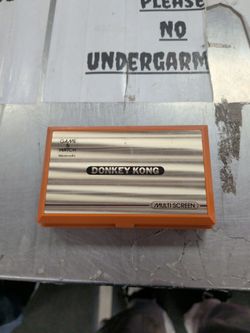 [rare 1982 retro]   [video gamesgame and watch donkey kong]