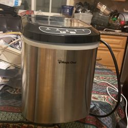 Magic Chef Portable Counter Top Ice Maker For Kitchen Or Home Bar Must Pick Up Tomorrow 