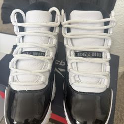 Gratitudes Retro 11 Size 9.5