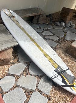 Bic Surfboard 7’ 11” + leash