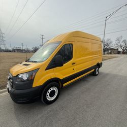 Ford Transit T-250 