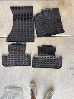 Genuine Audi Q5 OEM All-Weather Rubber Floor Mats – $75 OBO