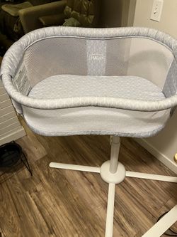 Halo Swivel Bassinet
