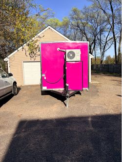 FOOD TRAILER