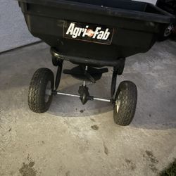 Agri Fab 85 Lbs Tow Behind Broadcoast Spreader
