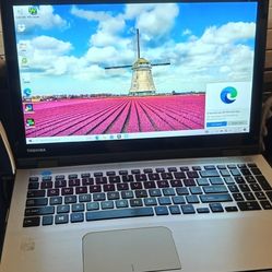 Lap Top Toshiba Satellite P55W-C