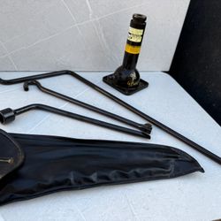 96-02  Toyota 4Runner Tire Jack Set with Tools  OEM