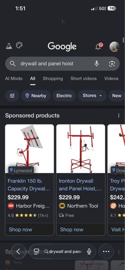 Drywall and panel hoist