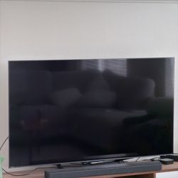 Great TV for Gaming/Movies - Hisense 65" 4K Mini-LED