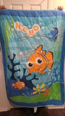 Disney FiNDING NEMO Crib Comforter