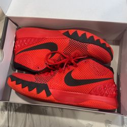 Kyrie 1 Size 10 Used Once
