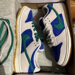 DS Nike SB Dunk Low Pro Blue/Green Sz 9.5