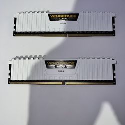 Corsair Vengeance DDR4 3000MHz 16Gb ram Sticks