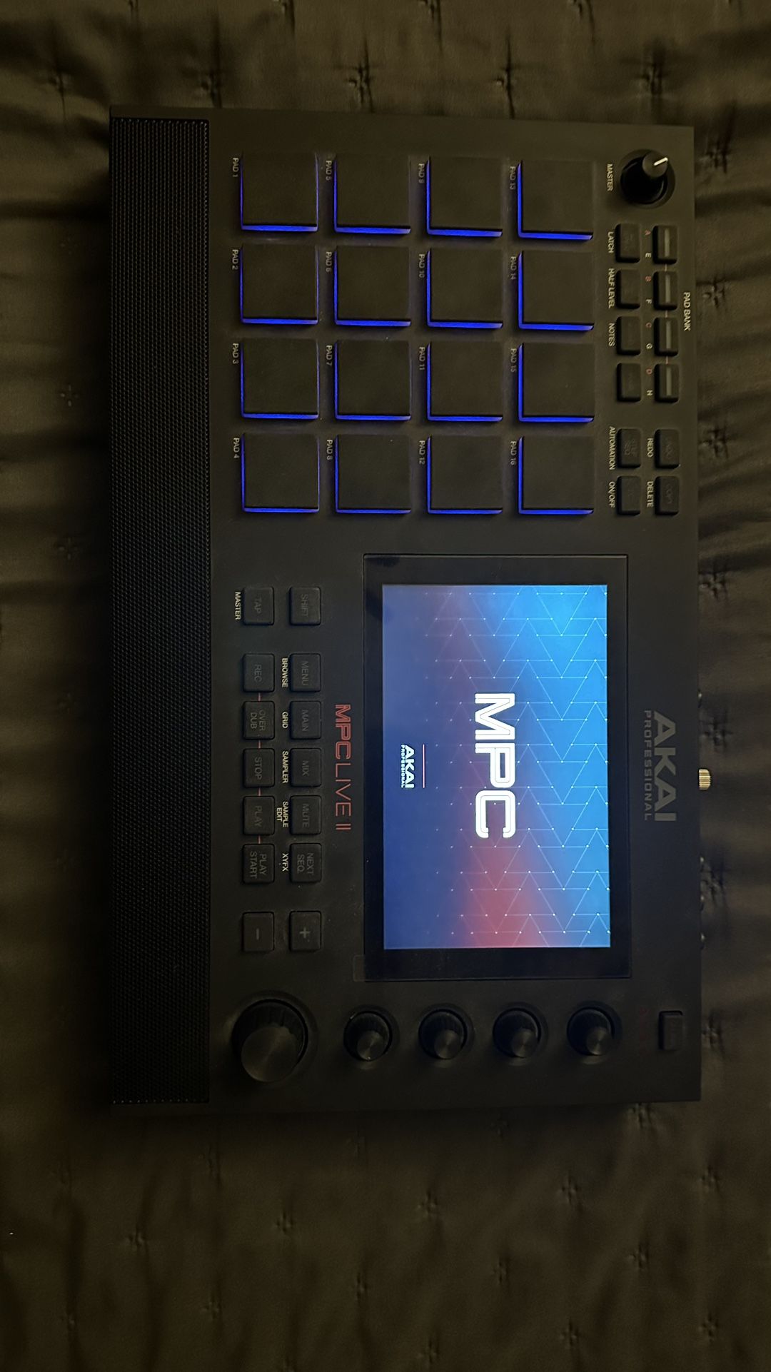 Akai MPC Live 2