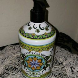 NEW LA TASSE SWEET ORANGE HAND SOAP 21.5 OZ