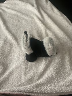 Black baby boots with white faux fur trim size 1