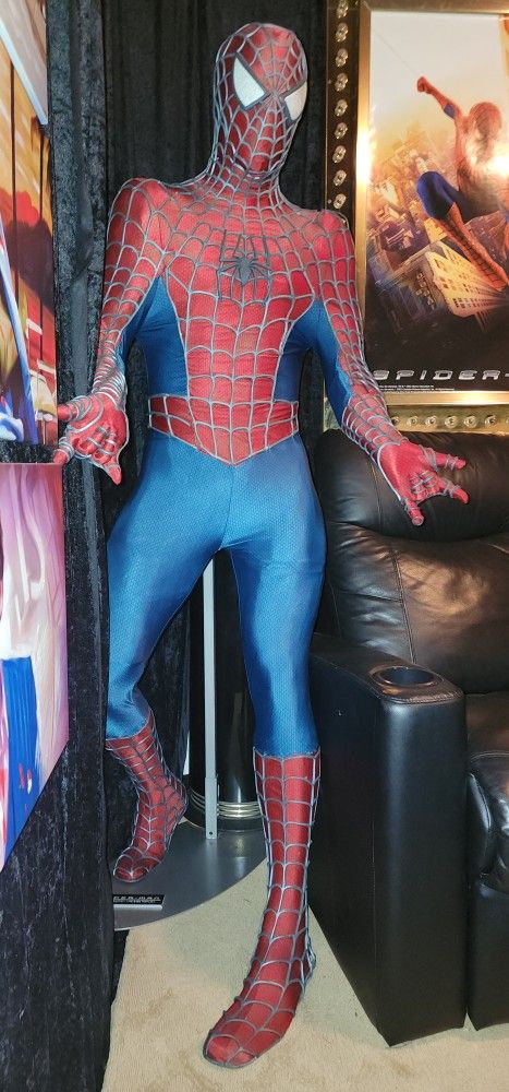 Life Size Spiderman Movie Theater Prop Statue RARE Collectible Blockbuster Video