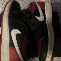 Air Jordan One Low  Black/gym Red-white Size 5 Youth 
